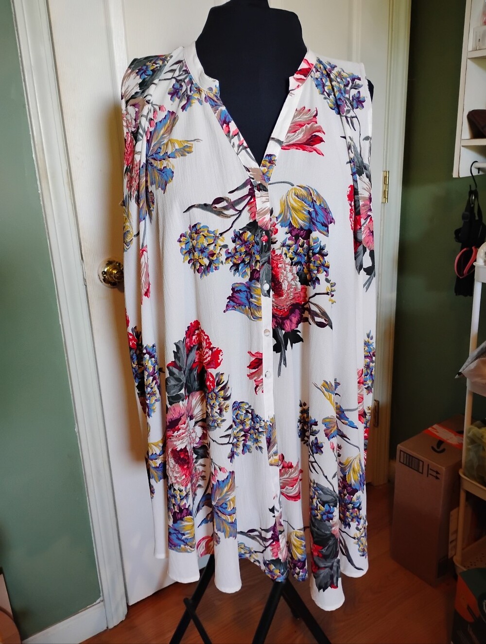 Floral Sleeveless Women's Top